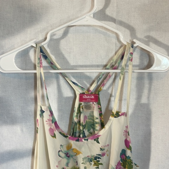 Floral dress - Picture 2 of 3